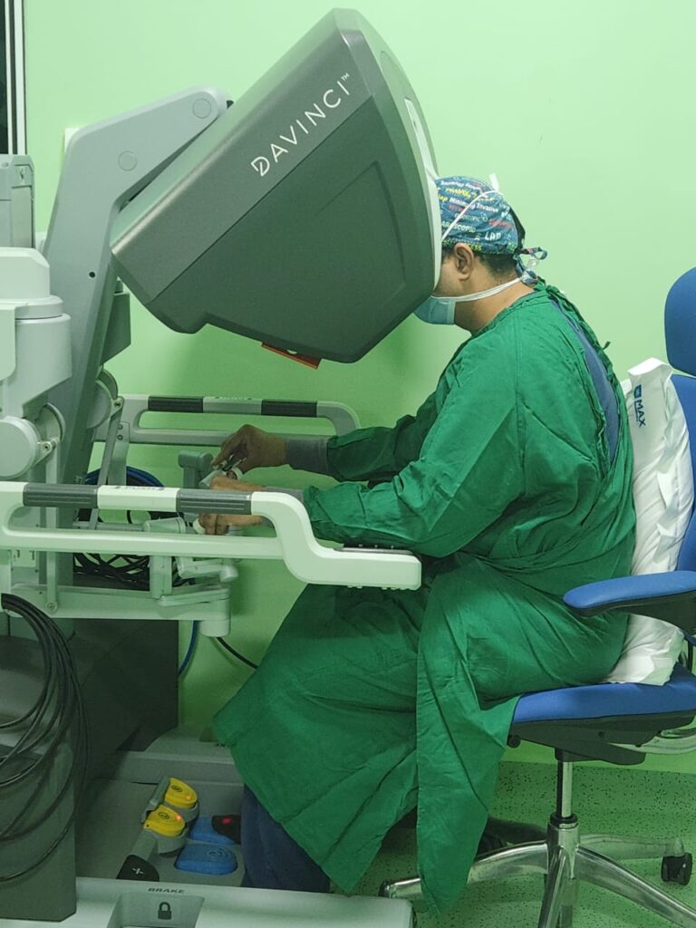 Dr. Naveen Verma – Best Laparoscopic Surgeon in Dwarka & Delhi